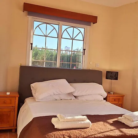 Villa Savvina 3-bedroom Retreat With Private Pool Just 5 Minutes From Coral Bay Beach Peyia