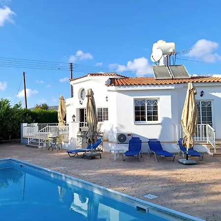 Savvina 3-bedroom Retreat With Private Pool Just 5 Minutes From Coral Bay Beach Villa
