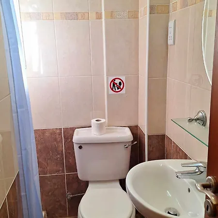 Savvina 3-bedroom Retreat With Private Pool Just 5 Minutes From Coral Bay Beach Willa Peja